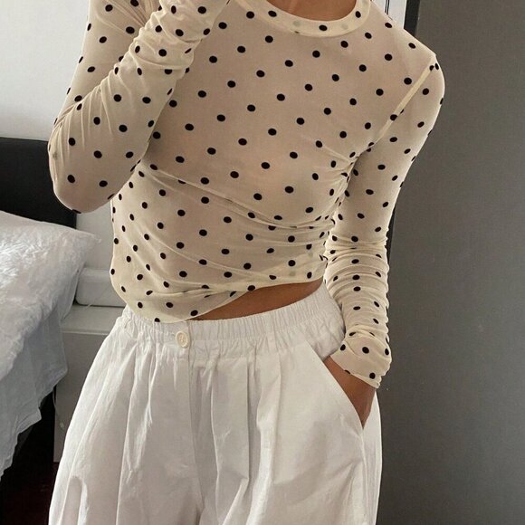 Beige Casual Women's Polka Dot Slim Fit Round Neck Long Sleeve Top - Picture 4 of 9